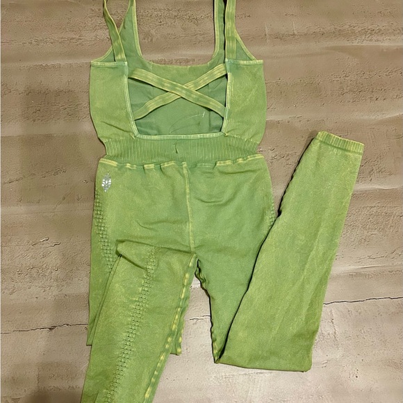 New Free People Movement Good Karma Onesie - Size XS/S - Picture 2 of 3